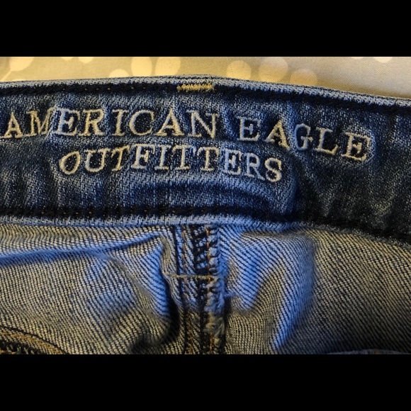 AE Denim Short Shorts, size 4 - Picture 4 of 4